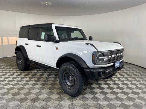 New 2025 Ford Bronco Badlands w/ Sasquatch Package image 7