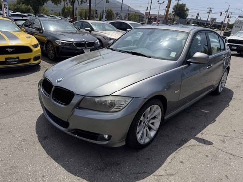 Used 2011 BMW 328i Sedan RWD image 3