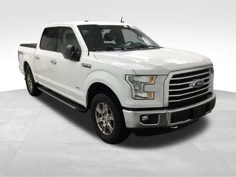 Used 2015 Ford F150 XLT w/ Equipment Group 301A Mid AWD/4WD image 3