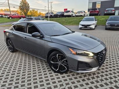 Used 2023 Nissan Altima 2.5 SR