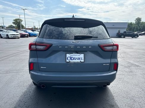 Used 2023 Ford Escape ST-Line w/ Tech Pack #1 AWD/4WD image 6
