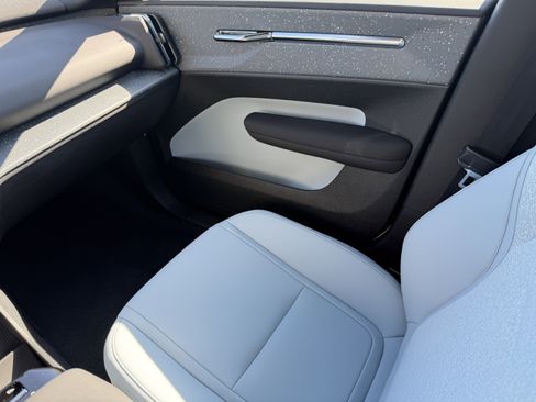 New 2026 Volvo EX30 Ultra image 14