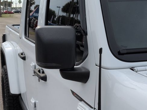 Used 2023 Jeep Gladiator Mojave w/ LED Lighting Group AWD/4WD image 11