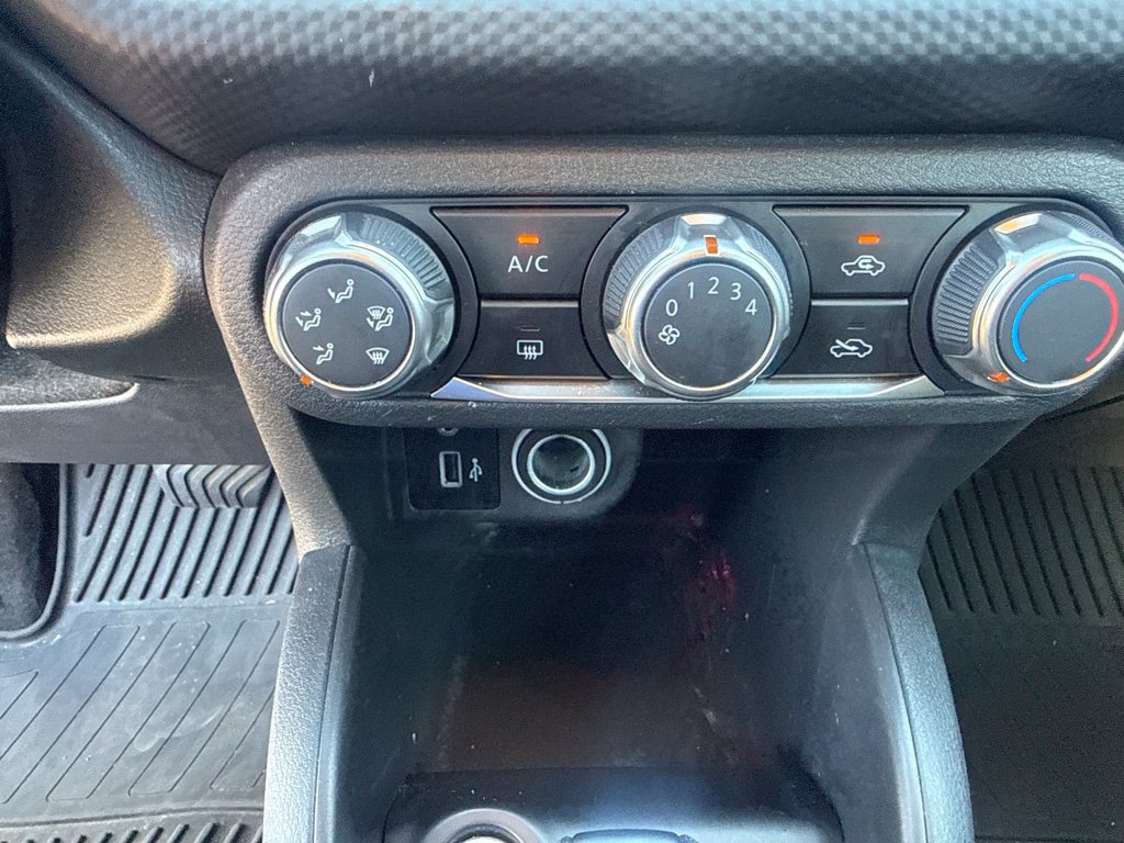 Certified 2025 Nissan Kicks Play S FWD image 16