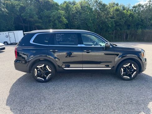 Used 2025 Kia Telluride S FWD image 8