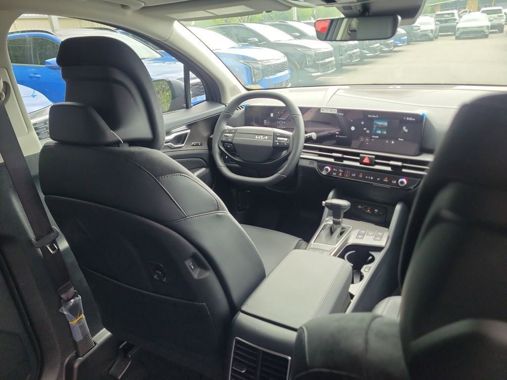 New 2026 Kia Sportage SX FWD image 13