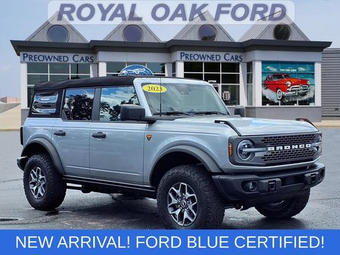 Certified 2023 Ford Bronco Badlands AWD/4WD image 1