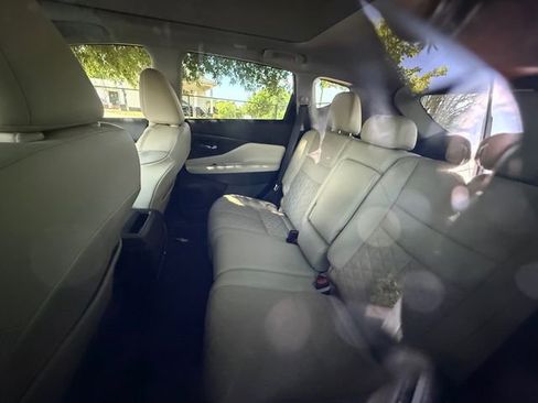 Certified 2021 Nissan Murano Platinum w/ Cargo Package FWD image 9