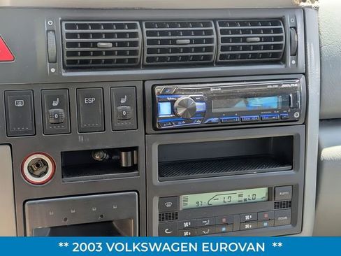 Used 2003 Volkswagen Eurovan GLS image 17
