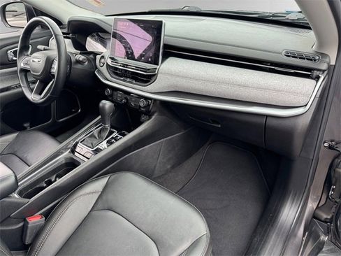 Used 2022 Jeep Compass Latitude w/ Sun and Sound Group image 12