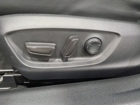 Used 2019 Toyota Camry FWD image 20