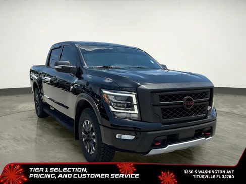 Used 2023 Nissan Titan PRO-4X w/ Pro-4x Convenience Package AWD/4WD image 17