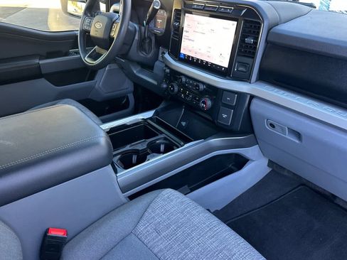 Used 2023 Ford F250 XLT w/ Black Appearance Package image 16