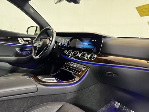 Used 2022 Mercedes-Benz E 350 4MATIC Sedan image 13