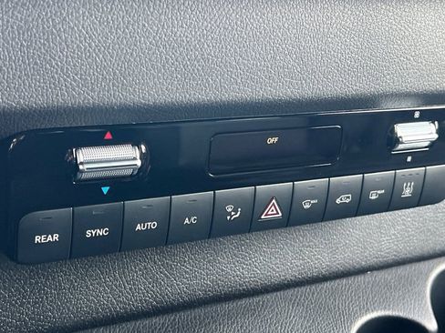 Used 2024 Mercedes-Benz Sprinter 2500 image 20