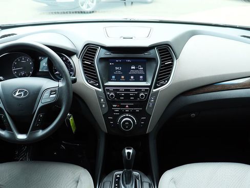 Used 2017 Hyundai Santa Fe Sport image 32