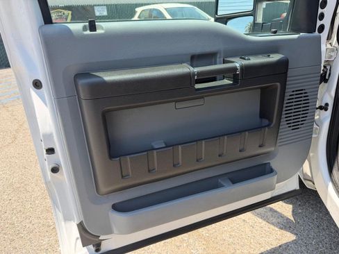 Used 2015 Ford F250 XL w/ Power Equipment Group RWD image 22