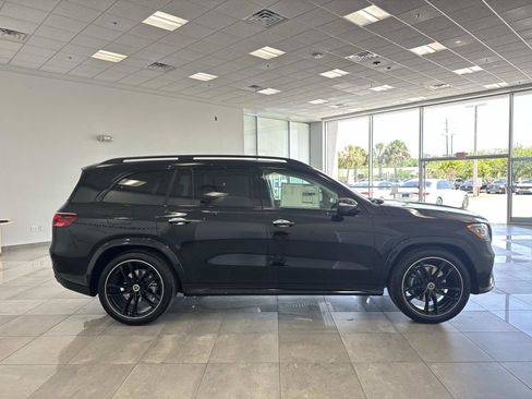 New 2026 Mercedes-Benz GLS 450 4MATIC image 4