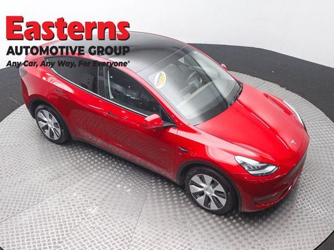 Used 2021 Tesla Model Y Long Range AWD/4WD image 3