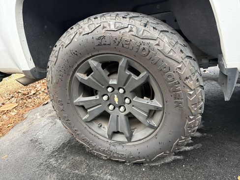 Used 2017 Chevrolet Colorado Z71 image 16