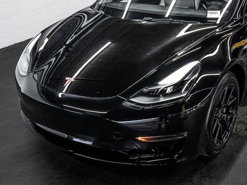 Used 2023 Tesla Model 3 Standard Range image 11