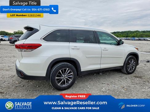 Used 2019 Toyota Highlander XLE AWD/4WD image 4