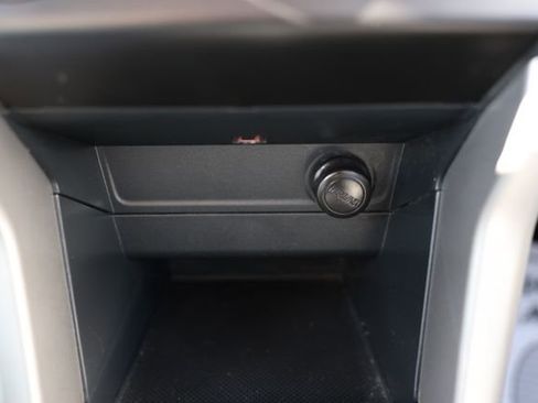 Used 2017 Subaru Forester 2.5i w/ Alloy Wheel Package image 32