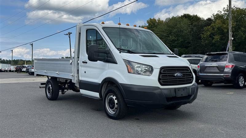 Used 2018 Ford Transit 250 138 RWD image 4