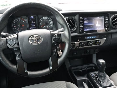 Used 2022 Toyota Tacoma SR AWD/4WD image 15