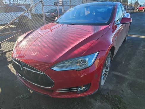 Used 2013 Tesla Model S Performance image 2