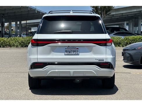 Certified 2025 Lexus TX 500h AWD w/ Technology Package image 5