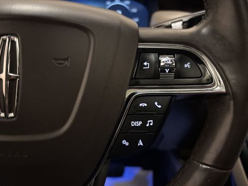 Used 2021 Lincoln Nautilus Reserve image 19