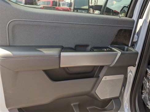 New 2025 Ford F250 Lariat w/ Lariat Ultimate Package image 27