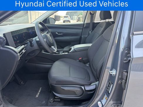 Certified 2026 Hyundai Tucson SE FWD image 11