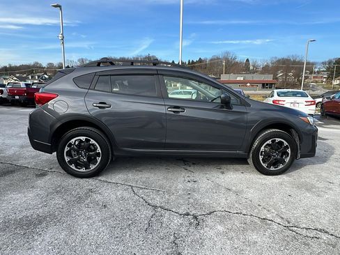 Used 2021 Subaru Crosstrek 2.0i Premium w/ Moonroof Package image 3