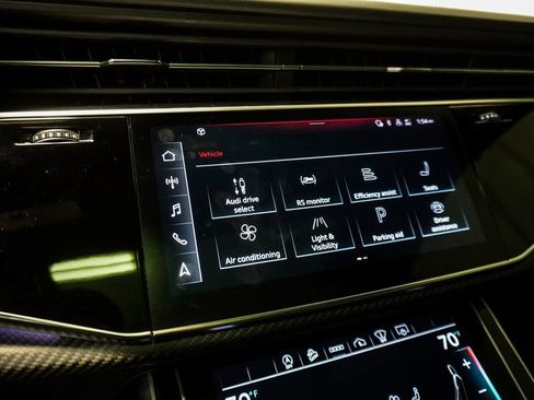 Used 2022 Audi RS Q8 AWD/4WD image 26