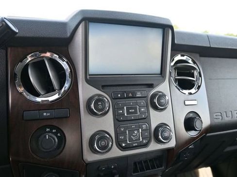 Used 2015 Ford F350 Lariat AWD/4WD image 10