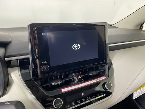 New 2026 Toyota Corolla LE FWD image 5