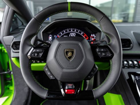 Used 2023 Lamborghini Huracan Tecnica RWD image 32