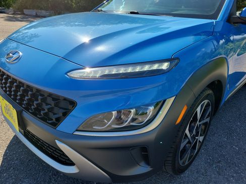 Used 2022 Hyundai Kona Limited AWD/4WD image 9