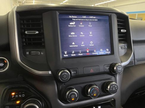 Used 2019 RAM 1500 Big Horn AWD/4WD image 16
