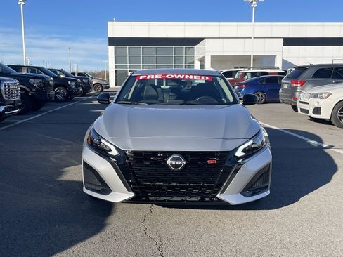 Used 2024 Nissan Altima 2.5 SR image 2