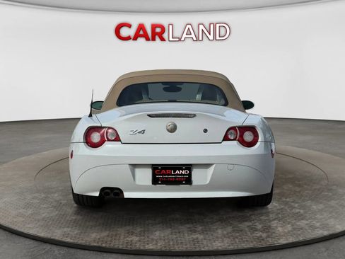 Used 2005 BMW Z4 2.5i RWD image 12