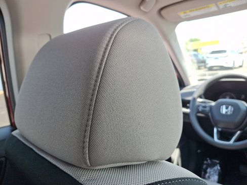 Used 2023 Honda CR-V EX image 9