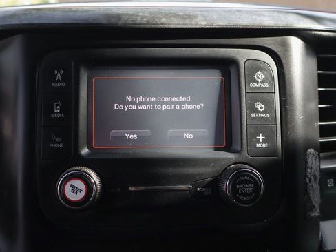 Used 2021 RAM 2500 Big Horn image 30