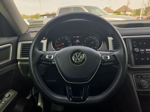 Used 2019 Volkswagen Atlas SE w/ Panoramic Sunroof Package image 22