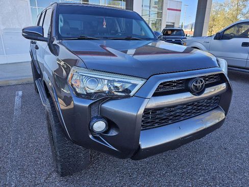 Used 2018 Toyota 4Runner SR5 Premium image 13