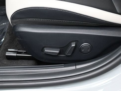 Used 2025 Kia K4 GT-Line w/ GT-Line Premium Package FWD image 12