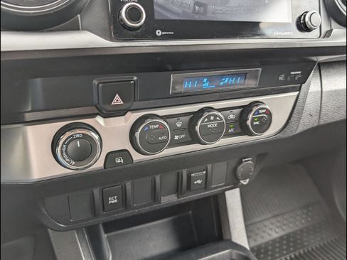 Used 2021 Toyota Tacoma SR AWD/4WD image 15