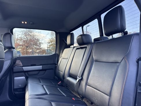 Used 2025 Ford F250 Lariat image 30